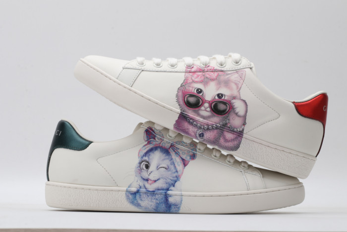 G*u*i low-top sneaker