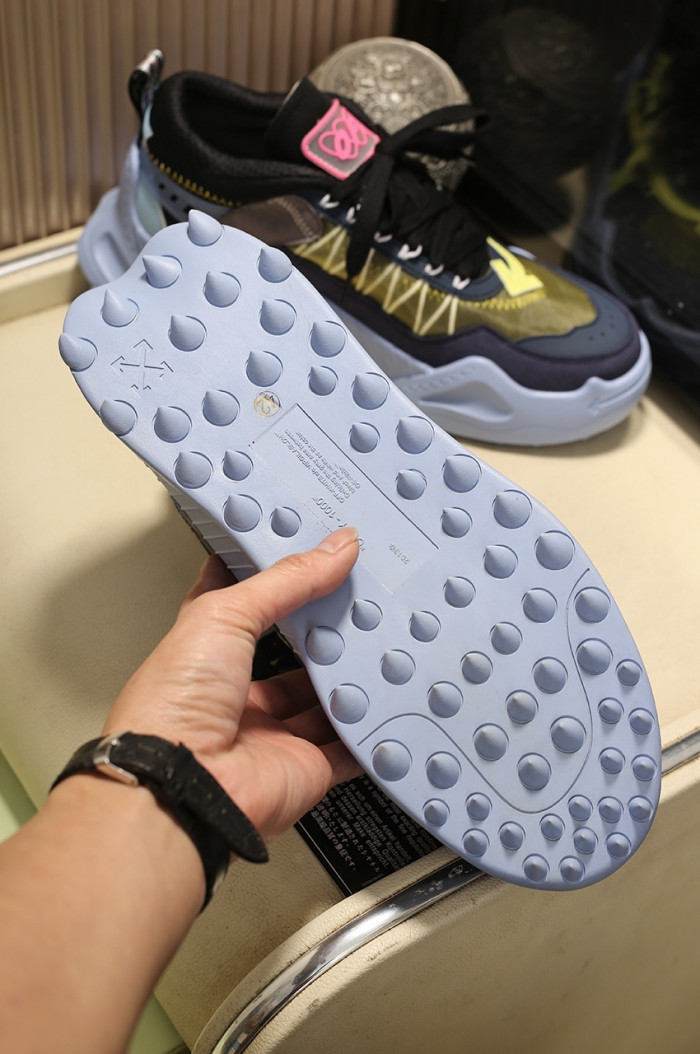 OFF-WHITE C/O ODSY-1000 SNEAKER