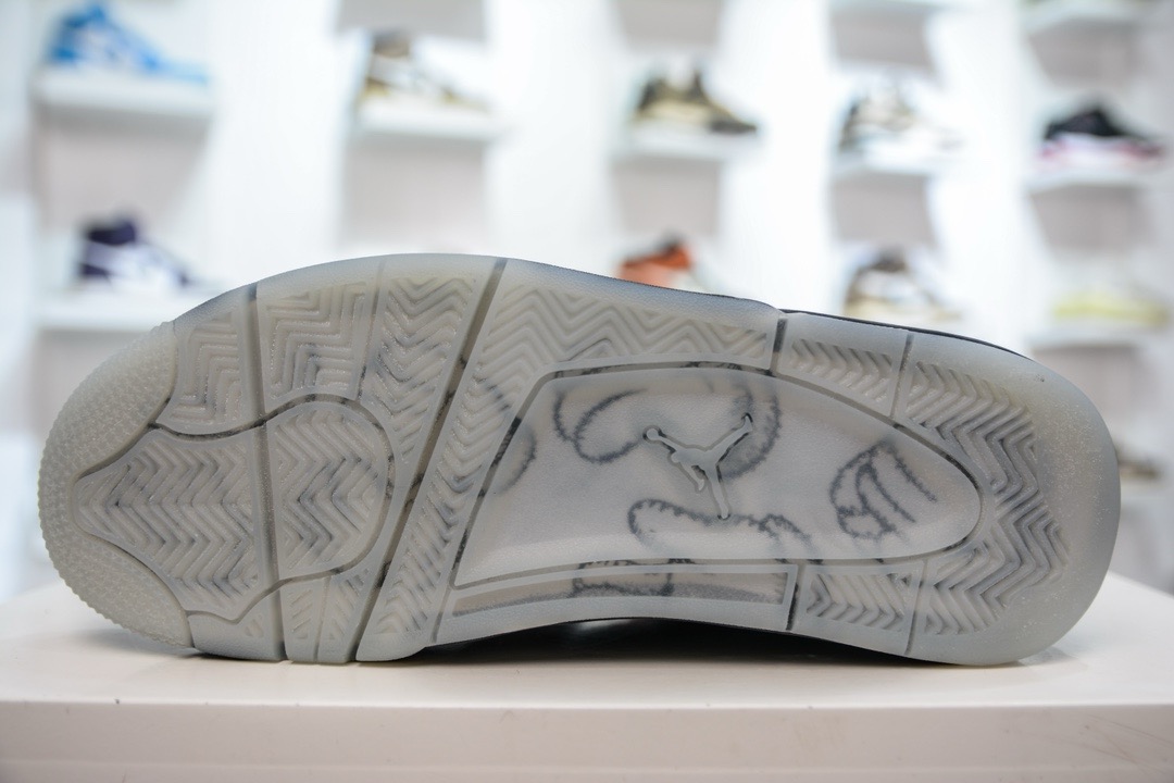 Nike Air Jordan 4 retro kaws black 930155 001