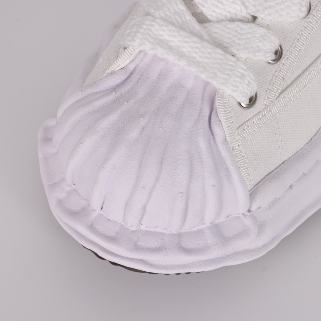Ma*s*n mihara yasuhiro mmy sneaker