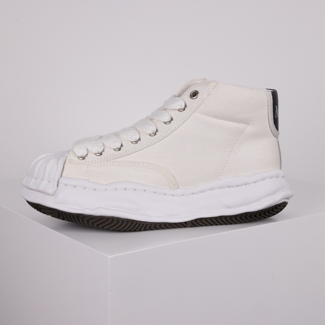Ma*s*n mihara yasuhiro mmy sneaker