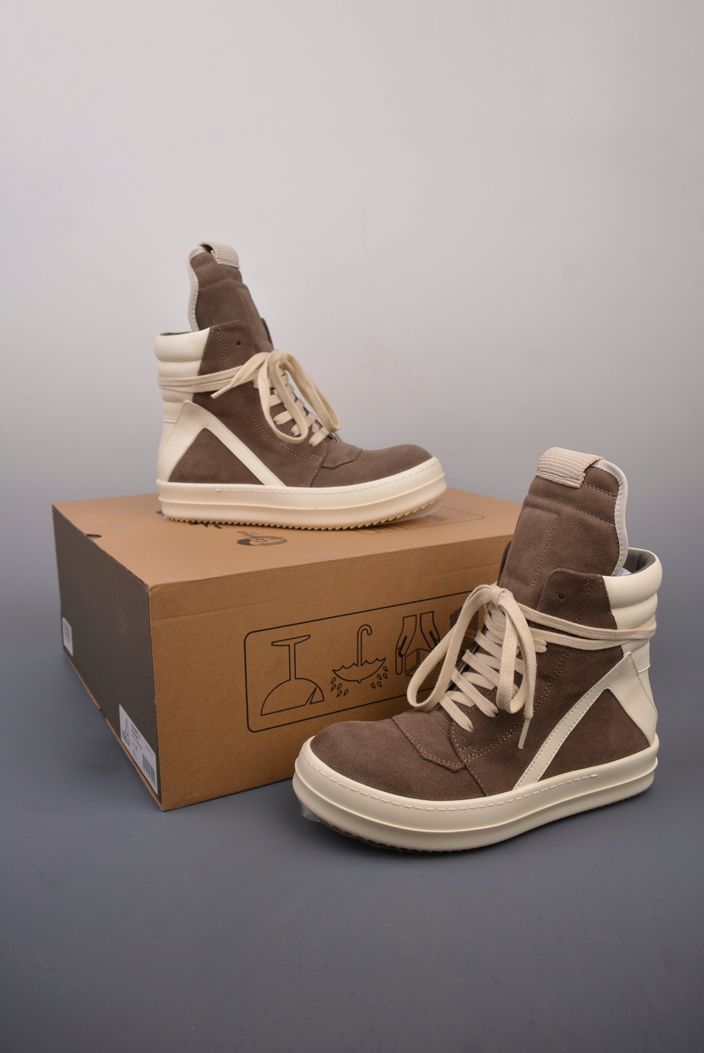 Rick Owen.s Sneaker